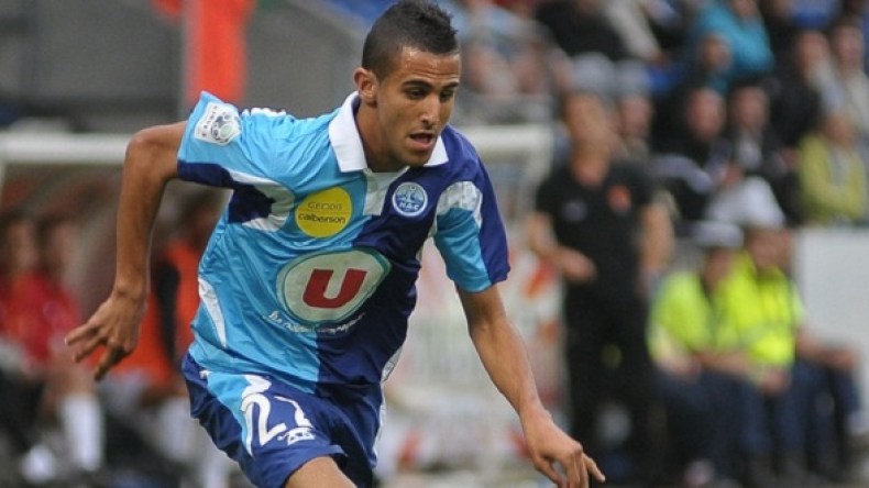 محرز ينضم إلى لايستر الإنجليزي لثلاثة مواسم ونصف