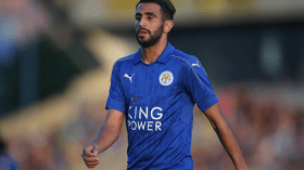 France Football  exhorte Mahrez à quitter Leicester
