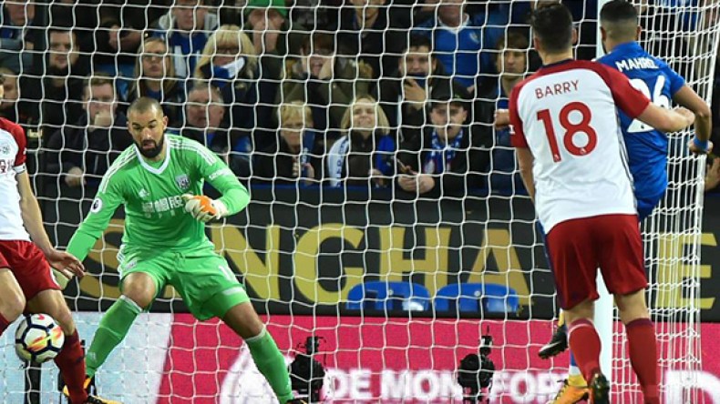 محرز يسجل ويٌنقذ ليستر من الهزيمة