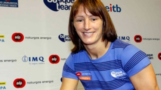 تفتخر بتربية الماشية رغم إحرازها برونزية المصارعة في لندن!