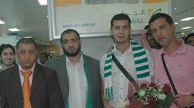 عادل معيزة:البطولة السعودية أقوى من الجزائرية