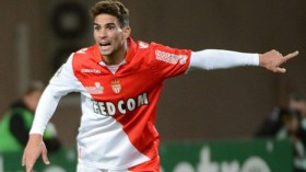 كارل مجاني مطلوب في أولمبياكوس اليوناني