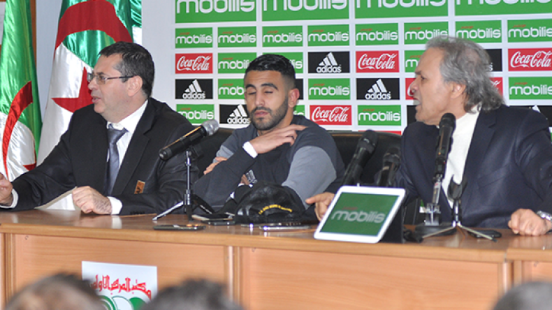 “نوفمبر” يفقد بريقه الكروي بنكسات وشطحات استعراضية بين ماجر ومعارضيه