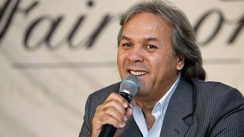 ماجر‭ ‬الأكثر‭ ‬أناقة‭..‬‮ ‬الجنرال‭ ‬بن‭ ‬شيخة‭ ‬بالجينز‭ ‬وحاليلوزيتش‭ ‬على‭ ‬طريقة‭ ‬بينتو‭ ‬ولوف‭!‬