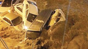 الأمطار تُغرق مدينة مكة وتخوفات من تكرار فيضانات جدة