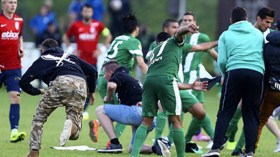 مشجعون جزائريون وأتراك ينهالون ضربا على لاعبي مكابي حيفا الإسرائيلي