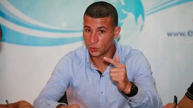 “أشعر بالإهمال والتهميش، لم أتلق أي دعم ولا أحد في الجزائر سأل عني”