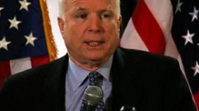 المرشح الجمهوري ماكين: أتمنى موت كاسترو في القريب العاجل