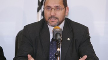 نظام‭ ‬الحكم‭ ‬وأزمة‭ ‬الطبقة‭ ‬السياسية‭ ‬في‭ ‬الجزائر