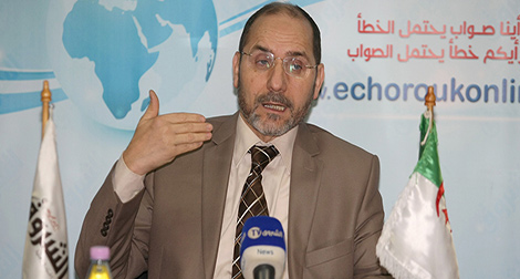 Makri: «Il est difficile de changer le système de l’extérieur»