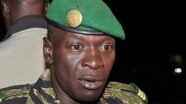 Mali : le chef de la junte annonce “rétablir” la Constitution et les institutions
