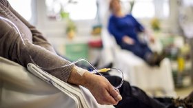 مرضى يطالبون بفتح الحدود لإتمام علاجهم خارج الوطن