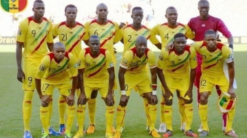 3 لقاءات ودية لمنتخب مالي تحضيرا لمواجهة “الخضر”