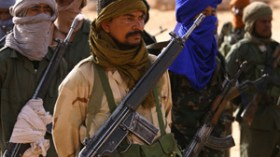 500  متمرد يسلمون أسلحتهم بفضل الوساطة الجزائرية