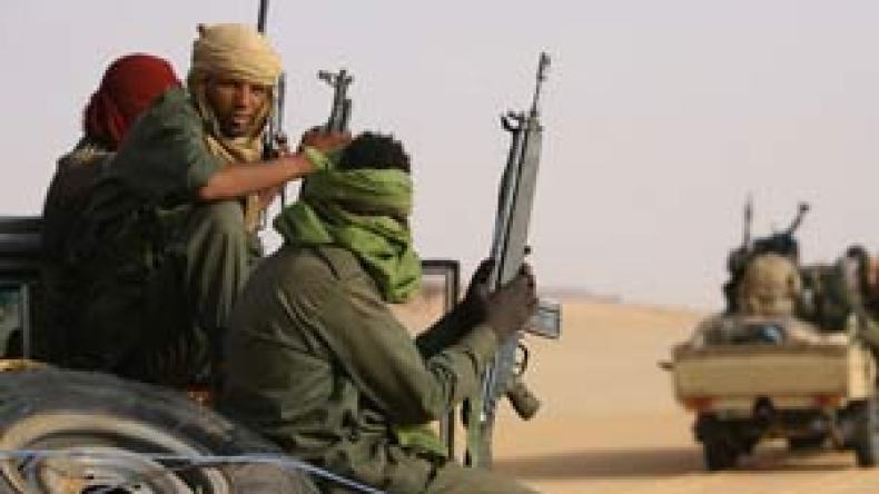 الاستخبارات الفرنسية تجتاح مالي والنيجر ومخاوف من عودة الفدية إلى الواجهة