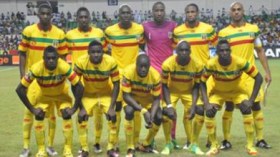 السنغال أو بوركينا فاسو لاحتضان مباراة “الخضر” مع مالي