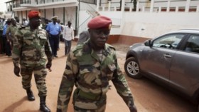 Mali coup: Army arrests ex-President Amadou Toure allies