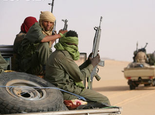 Un ex-chef du GSPC lâche une “bombe” : de hauts responsables maliens effectuent des visites de courtoisie aux terroristes