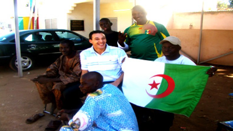 الشروق تغوص في أعماق العاصمة المالية: الخضر سيحدثون المفاجأة في المونديال