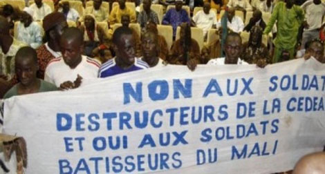 Mali : meeting à Bamako contre le sommet de Ouagadougou