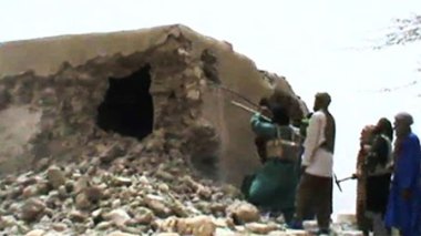 La France dénonce la “prise en otage” de la population de Gao au Mali