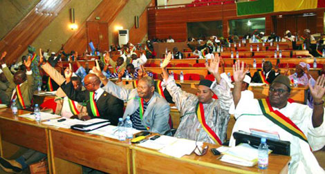 Mali: le mandat des députés prorogé jusqu'à la fin de la transition