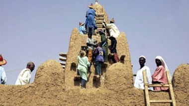 Mali: Destruction en cours des mausolées de la grande mosquée de Tombouctou