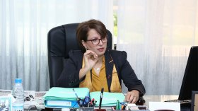 وزيرة الثقافة تفرض الحظر الإعلامي على موظفي قطاعها