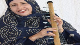 “مطربة الفقراء” بموريتانيا تدخل بيت الطاعة للنظام