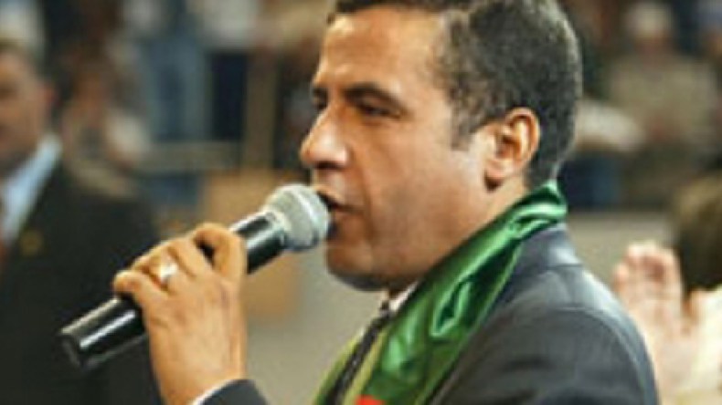 مامي‭ ‬يدفع‭ ‬ضريبة‭ ‬فشل‭ ‬الخضر‭ ‬مع‭ ‬المغرب‭ ‬في‭ ‬مهرجان‭ ‬وجدة‭ ‬الدولي‭ ‬لأغنية‭ ‬الراي‮ ‬