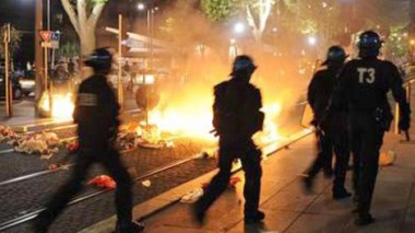 29 Algerians arrested in clashes with French cops after Algeria Vs Germany match