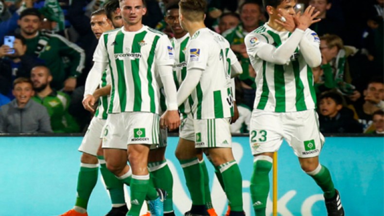 ماندي في التشكيلة المثالية لليغا