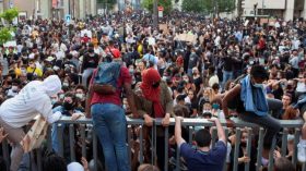 Paris: Manifestation massive en mémoire d’Adama Traoré et George Floyd