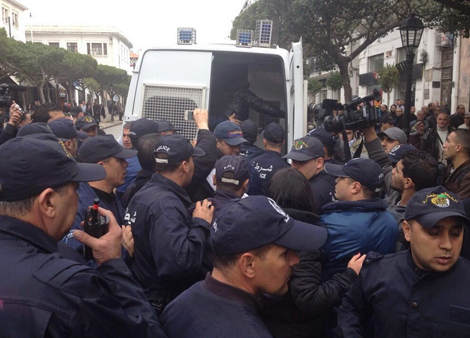 La police avorte une manifestation contre le 4e mandat