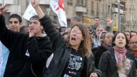 المهاجرون الجزائريون بفرنسا في إضراب “العزة والكرامة”