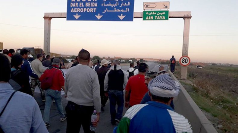 قافلة للناقلين بمختلف الولايات دعما للحراك الشعبي