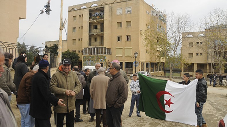 حي سيدي بنور بالمعالمة.. حياه بدائية في المدينة الجديدة سيدي عبد الله