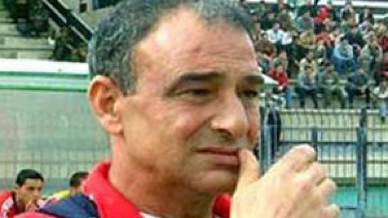 حاج منصور يوافق على تدريب مولودية وهران والترسيم في جويلية