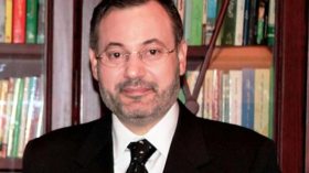 أحمد منصور: ‮وزير الخارجية أو العدل الألماني‮ ‬سيدفع ثمن خطإ توقيفي‮؟
