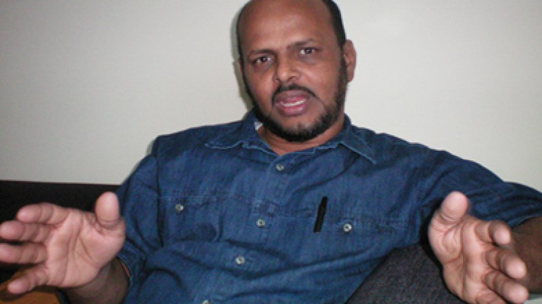 ولد منصور للشروق : بعض الإسلاميين مهووسون بالسلطة ويستعجلون الوصول إليها