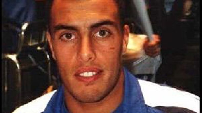 منصوري‭ ‬اقتنع‭ ‬بـ‭ ‬12‭.‬5‭ ‬ألف‭ ‬أورو‭ ‬شهريا‭ ‬ويشترط‭ ‬تسبيقا‭ ‬بـ‭ ‬25‭ ‬ألف‭ ‬أورو