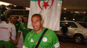 منصوري يشارك في مباراة خيرية لصالح المرضى