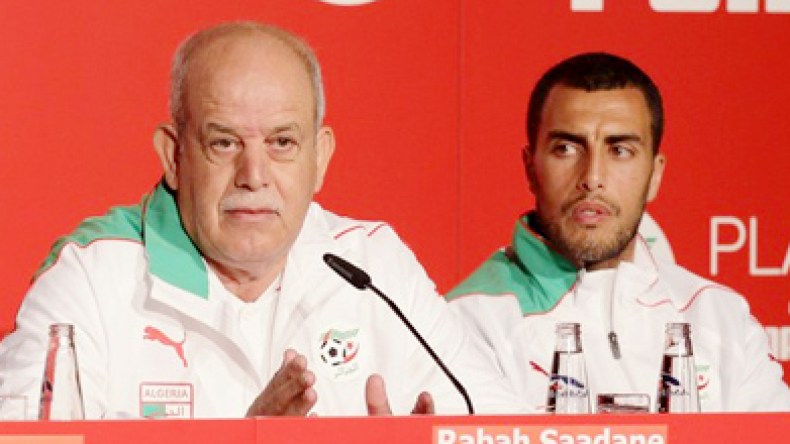 سعدان يستجيب لمطلب الشعب الجزائري ويستغني عن منصوري