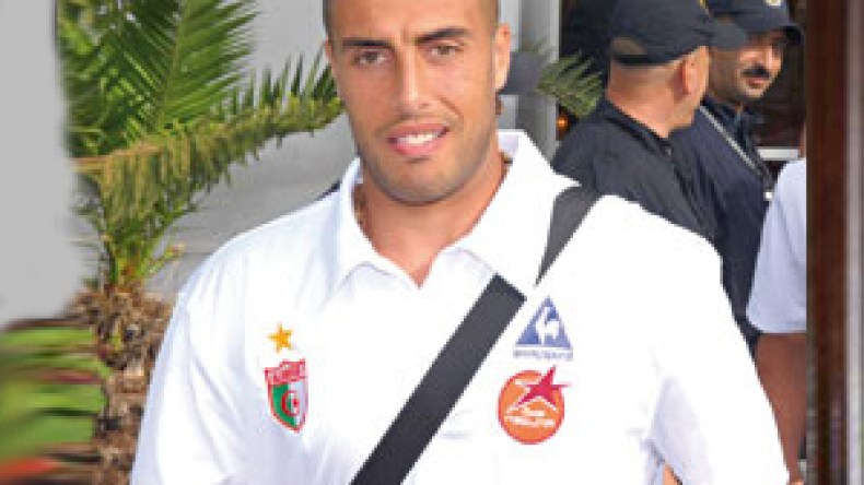 منصوري‭ ‬يجتمع‭ ‬باللاعبين‭ ‬الجدد‭ ‬فرادى