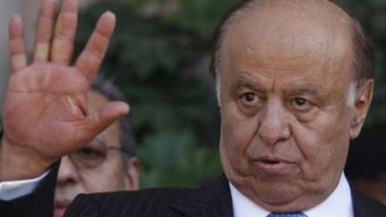 الرئيس اليمني يعود إلى عدن بعد غياب نصف عام