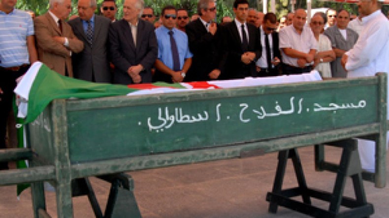 منتوري يوارى التراب دون بروتوكولات