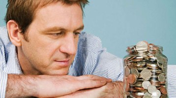 مال الشح.. لا يصلح!