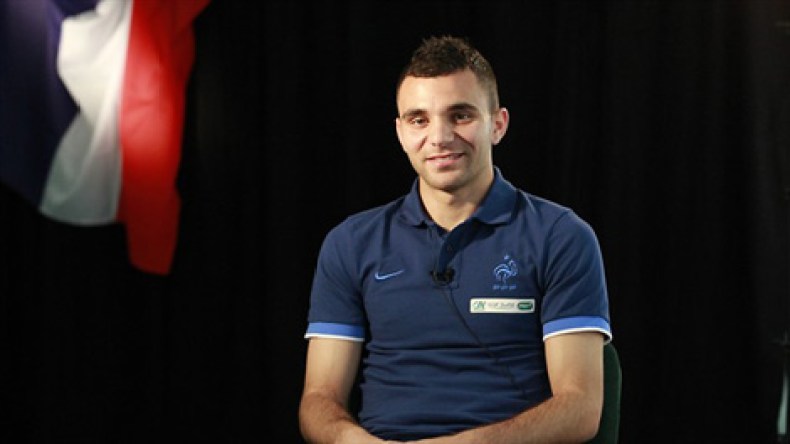 لاعب فرنسي يستفز زوجة كاسياس!