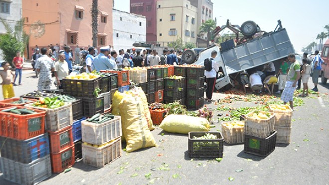 حريق  في سوق الجملة للخضر بالوادي
