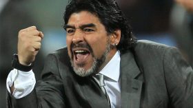 Le monde du football rend hommage à Maradona